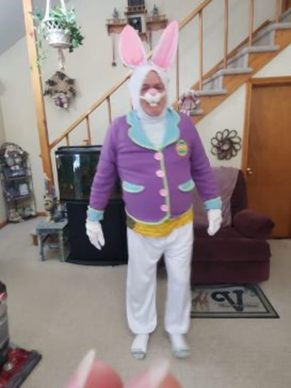 full view. again i am 225 lbs, 5'10" and it actually fits good! imho......