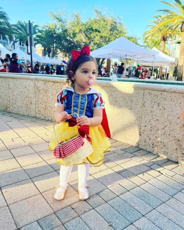 Baby snow white costumes best sale