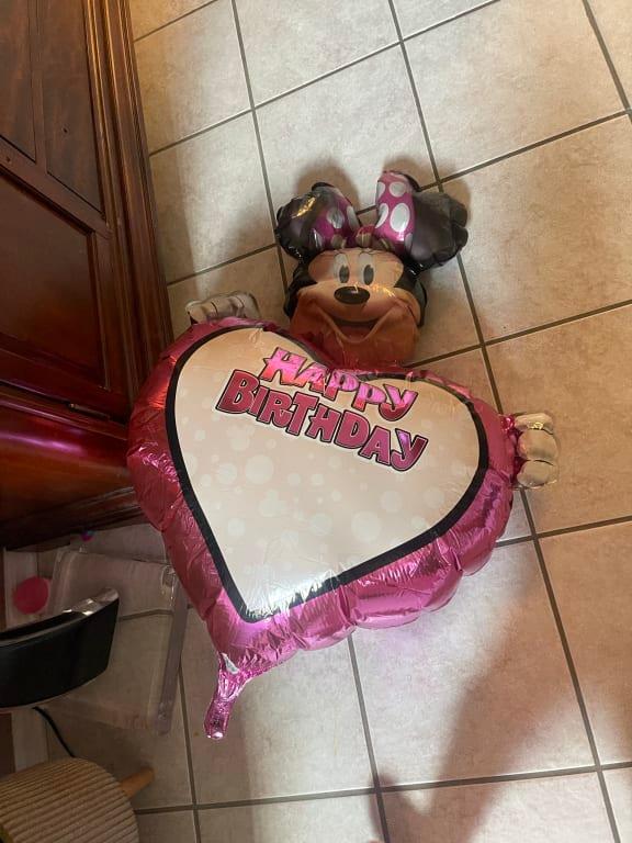 There's is no way i can use it, if u noticed i took the string off.