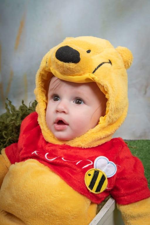 Winnie pooh 2024 baby costume