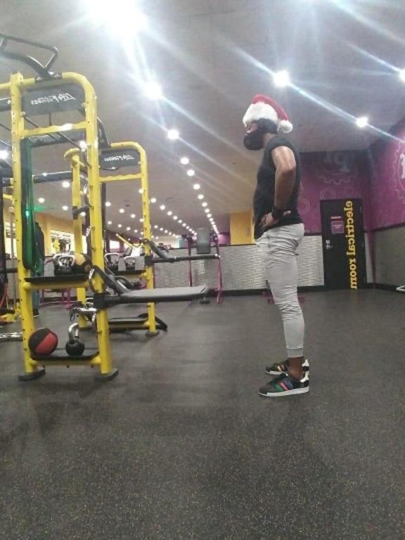 Dear Santa, all I want for Xmas is real gains.