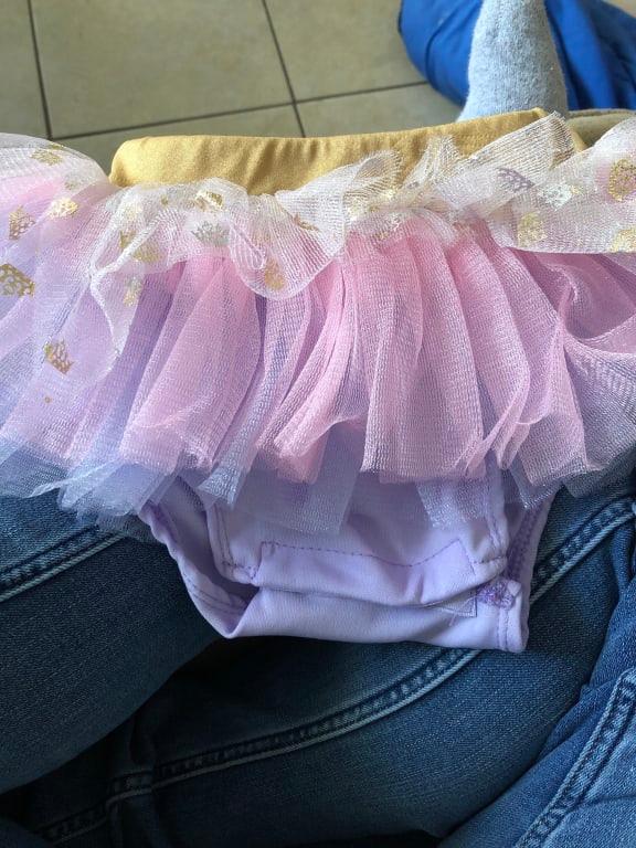 Only on the very front was the crown tulle supper short.