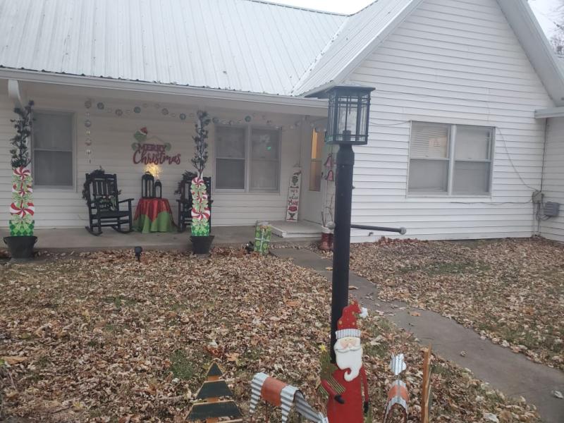 Zoom into the right corner to view