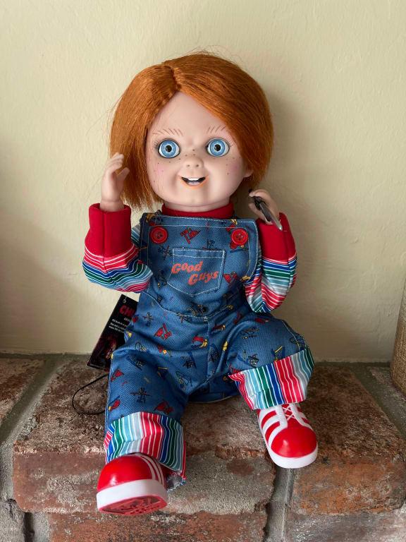 Party city 2024 chucky doll