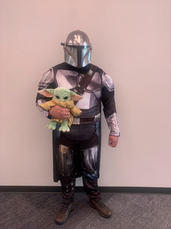 Disney Store deals Mandalorian Adult costume