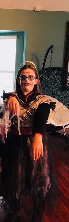 Zombie prom queen