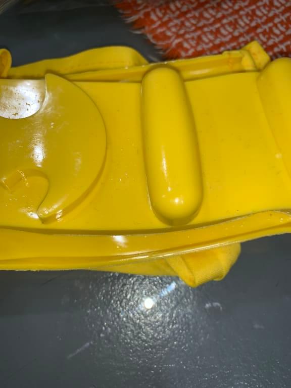 Oily dusty