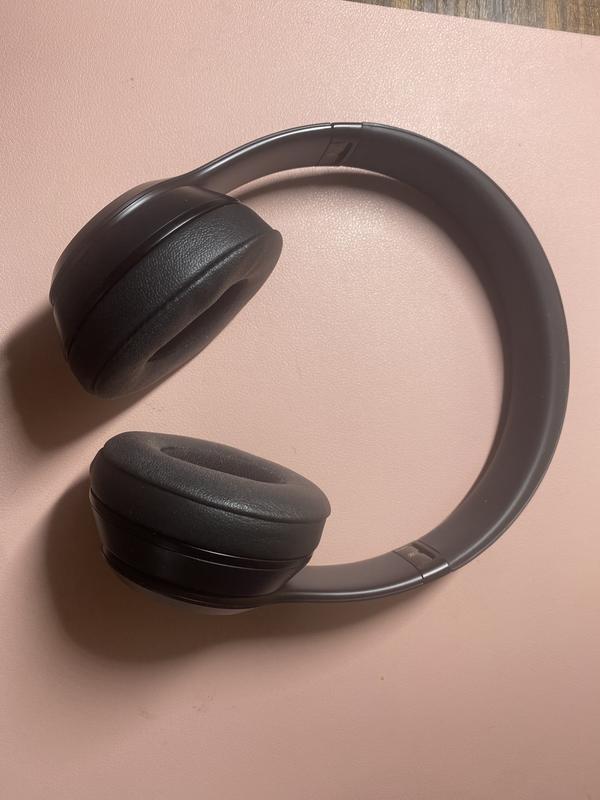 Beats Solo3 Wireless On-Ear Headphones with Apple W1 Headphone Chip - Black  