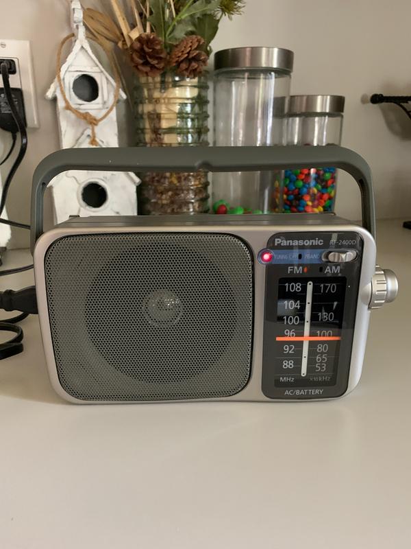 Panasonic RF-2400D AM/FM Radio