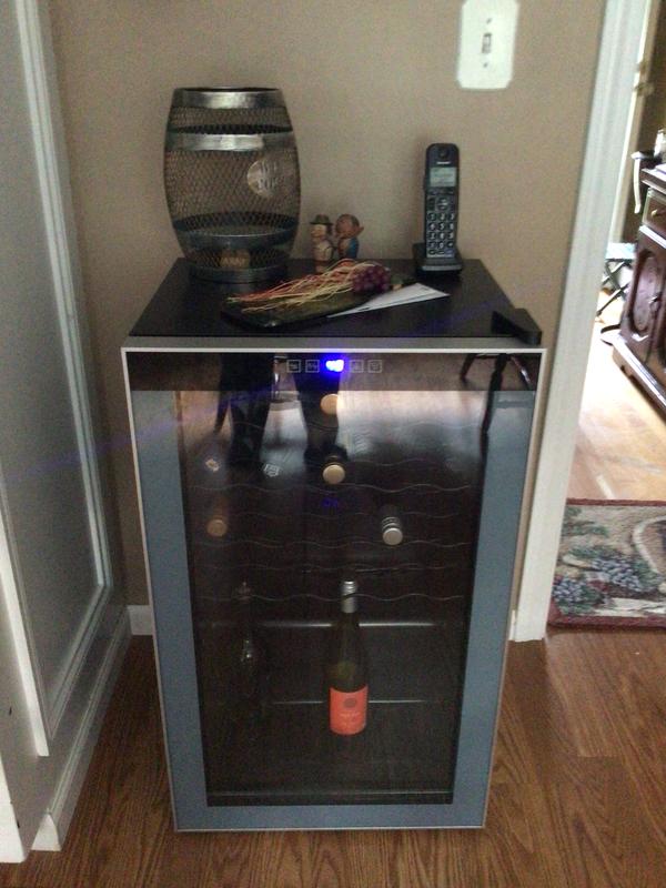 Avanti 34 Bottle Wine Cooler Pcrichard Com Wc34n2p