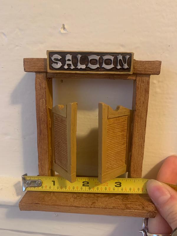 Small opening, probably too small for fish.