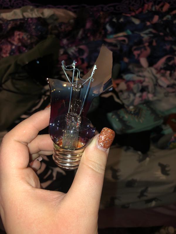 Filament is completely scorched