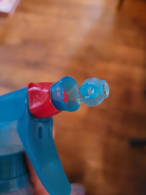 You have to flip this cap for the targeted and fanned spray