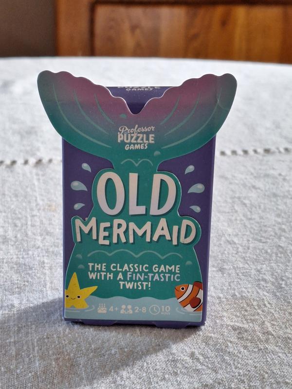 Love the mermaid tail on the box, very unique!