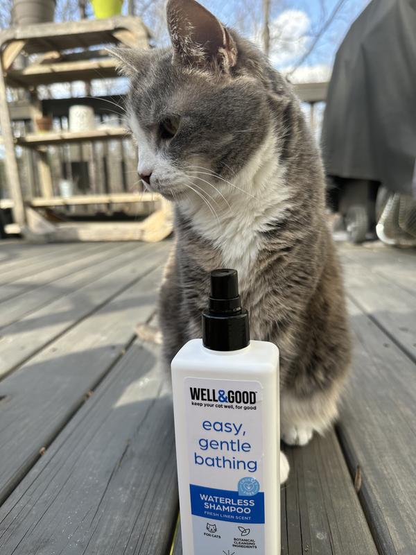 Petco waterless cat clearance shampoo