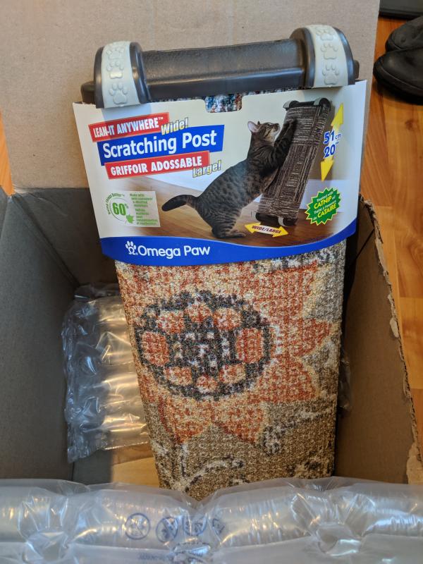 omega paw scratching post