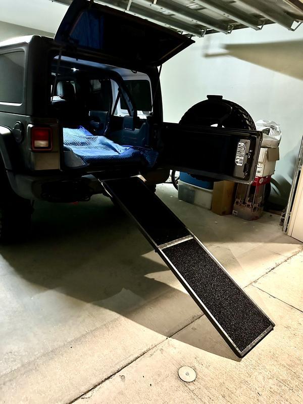 Works with lifted Jeep Wrangler