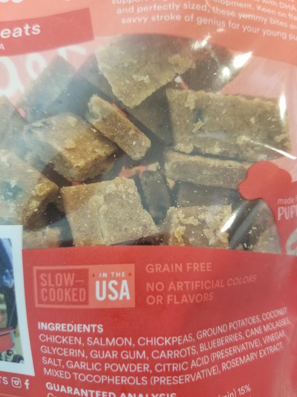 Chicken and salmon are the top ingredients!