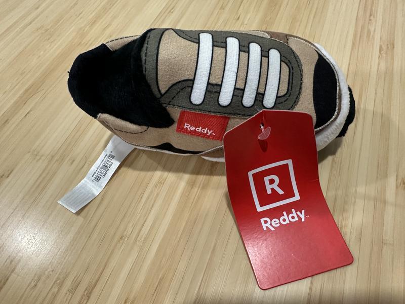 Shoe toy and packaging