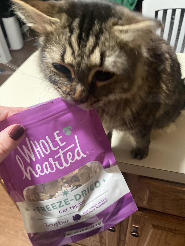 Pepito even wants to eat the bag!