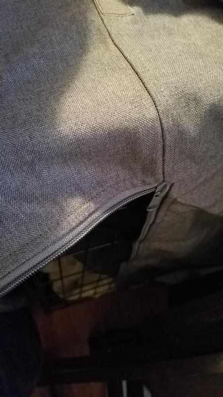 back side of cover showing had to unzip to fit.
