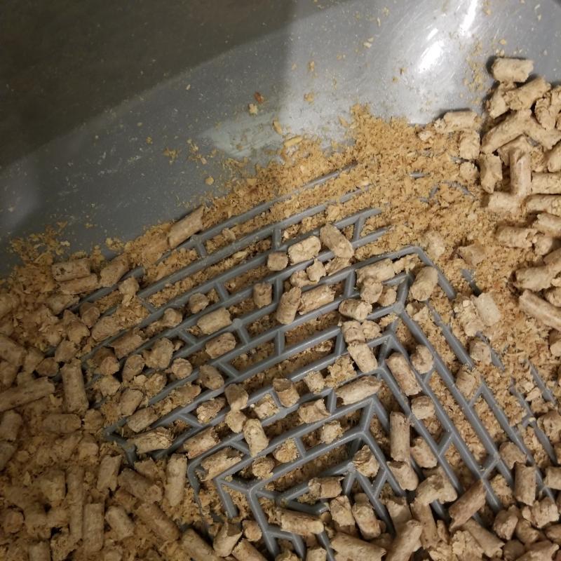 Size of sifting gaps in reference to pellets