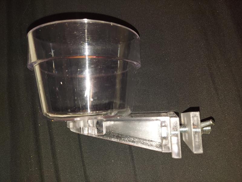 Easily attaches to small or wide frames on any cage.