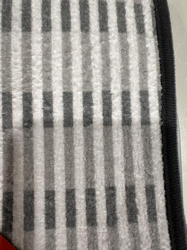 I love the grey and white color combo.