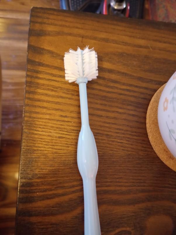 Nice round head and very comfortable handle to work with.