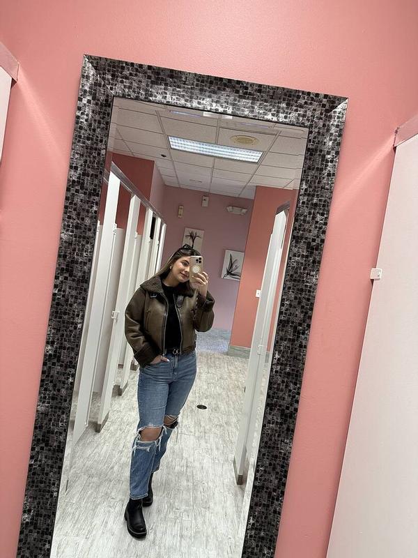 Review Thumbnail Image 0 335966465