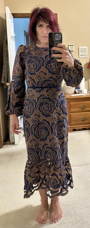 Customer photo for "Great quality! Amazing fit! Beautiful dress!"