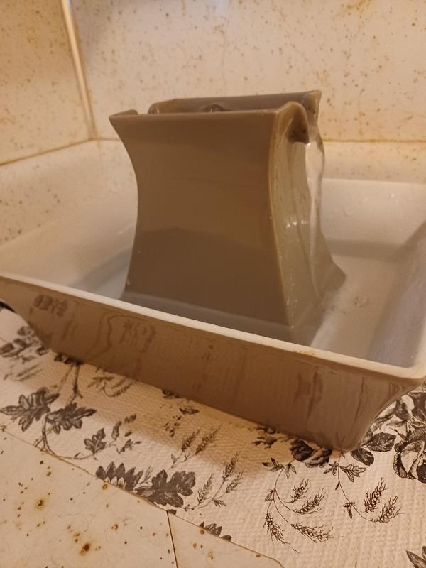 2018 Drinkwell Pagoda fountain original pump!