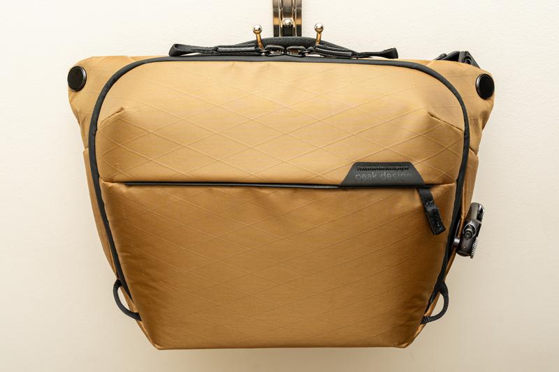 Everyday Sling | Peak Design Official Site Everyday Sling | Peak Design Official Site