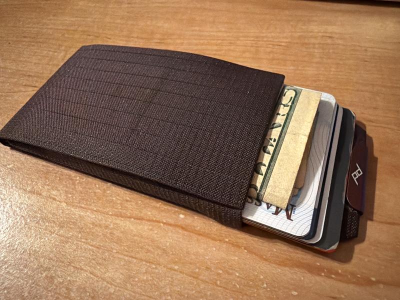 Everyday Slim Wallet | Peak Design Official Site
