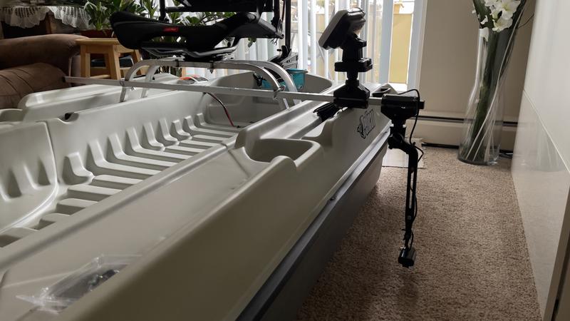 Class A Fully Outfitted Cam's Bass Raider 10e Crappie Fishing
