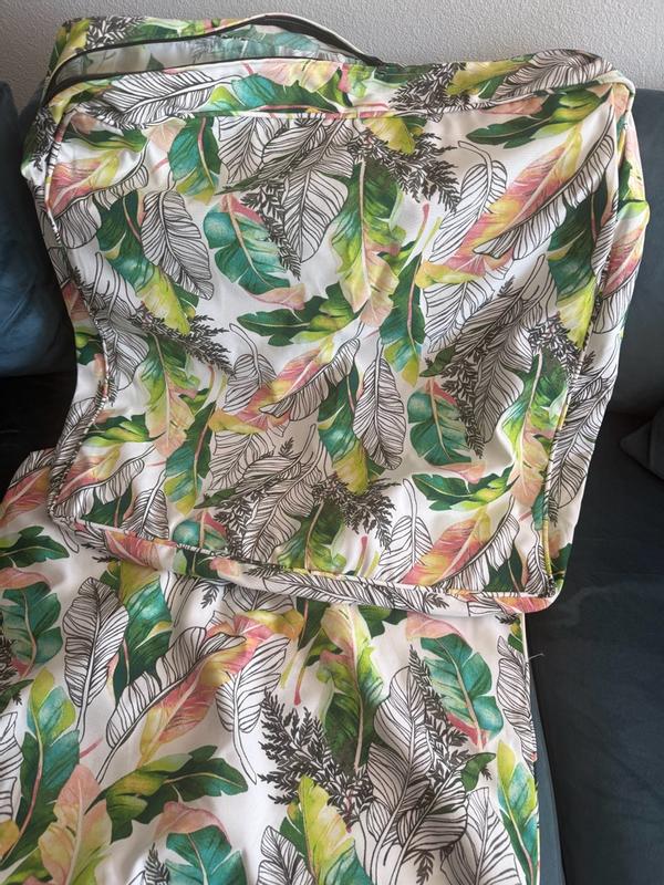 Customer carousel item 6.