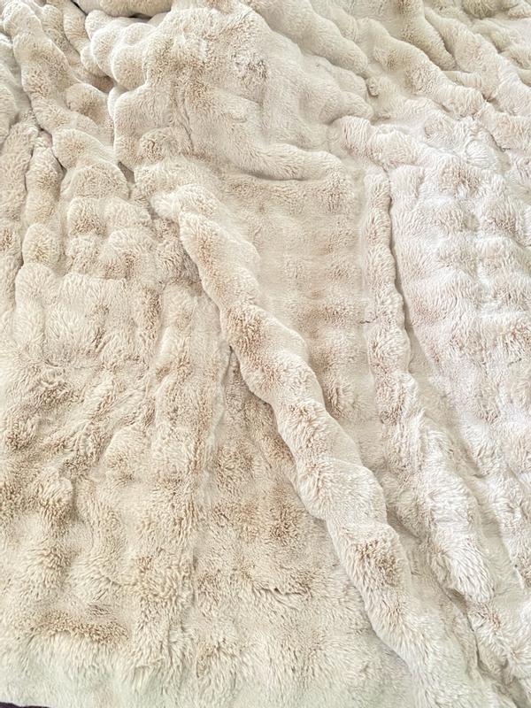 Customer carousel item 7.