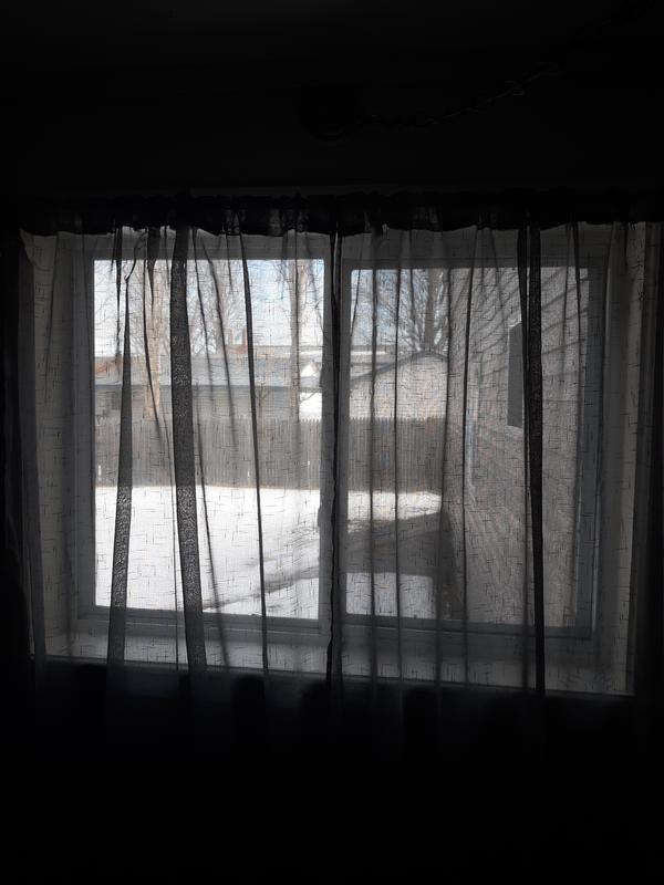 Let's a lot of light in.