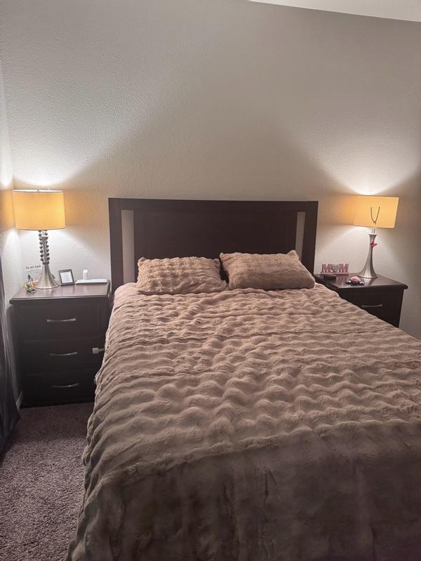 Customer carousel item 13.