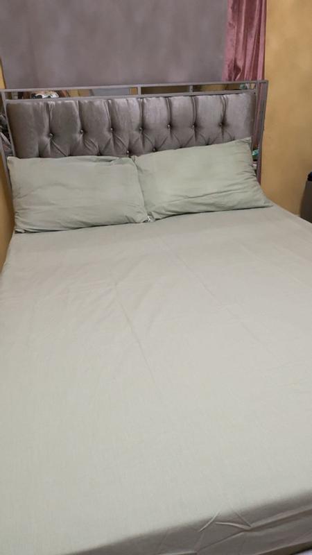 Customer carousel item 9.