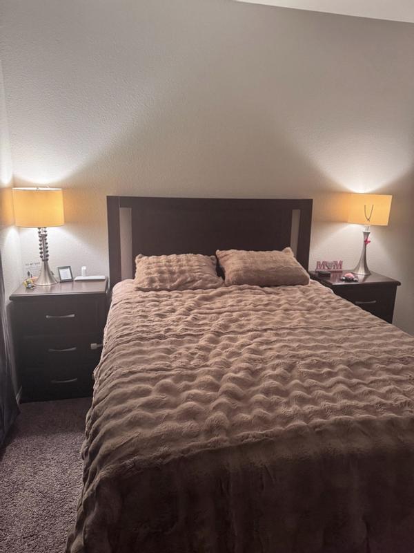 Customer carousel item 11.