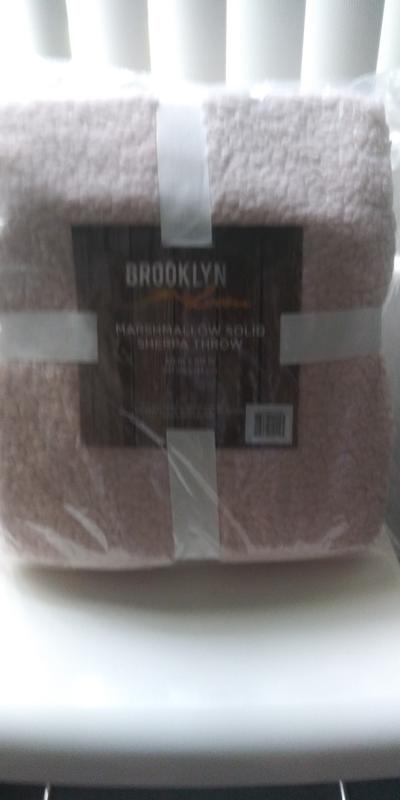 Brooklyn loom best sale marshmallow sherpa blanket