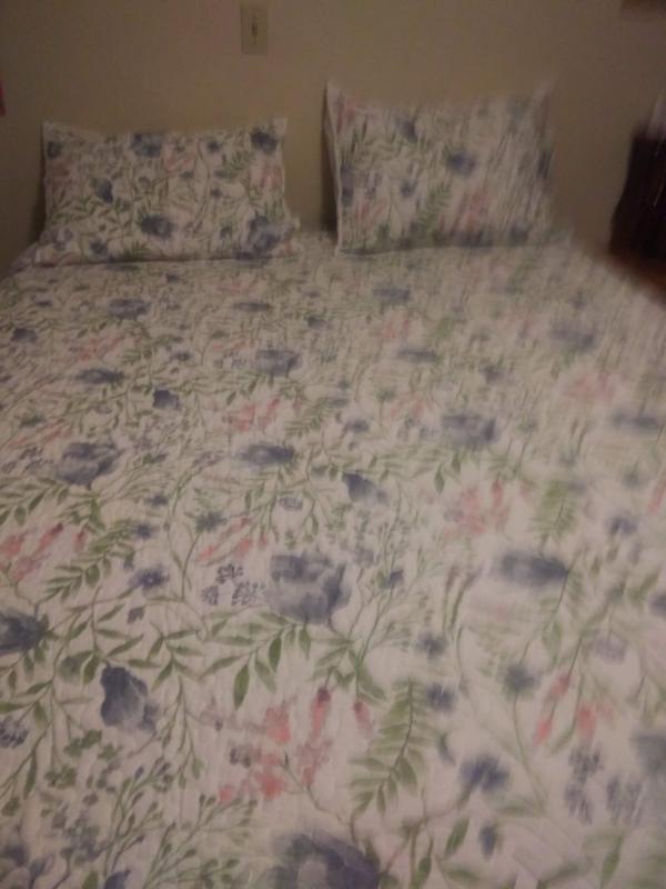 Customer carousel item 6.