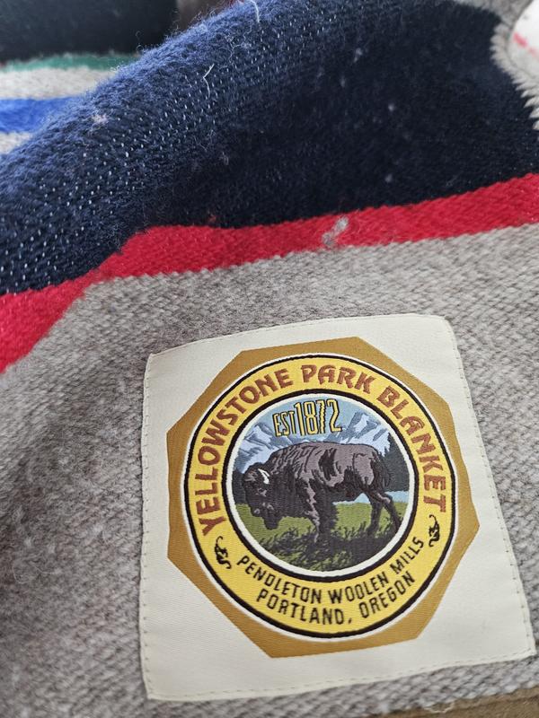 Shop the Cozy Yellowstone National Park Blanket | Pendleton