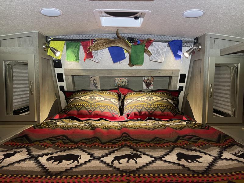Lost Trail Wool Blanket Design | Pendleton