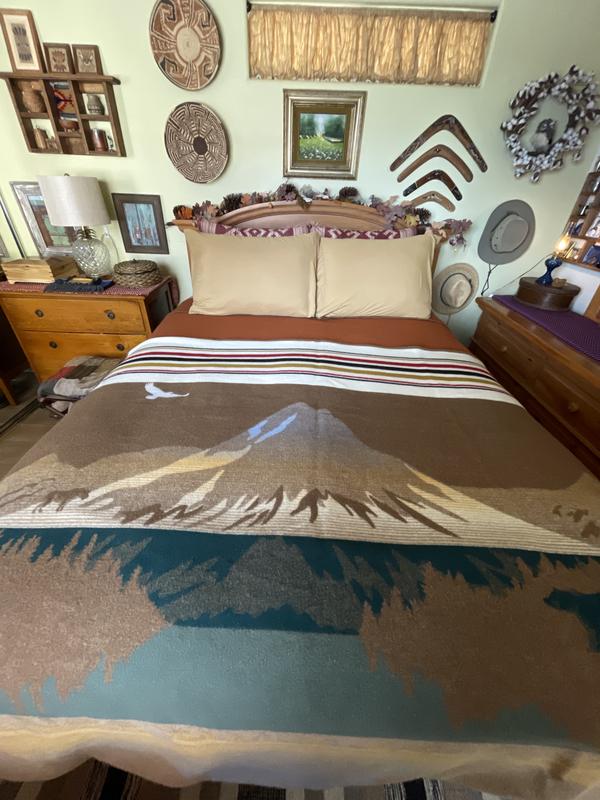 Shop Cozy Wool Glacier Peaks Blanket for Ultimate Style | Pendleton