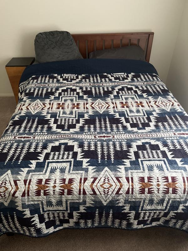 Luxurious Comfort with the Harding Star Printed Coverlet Set