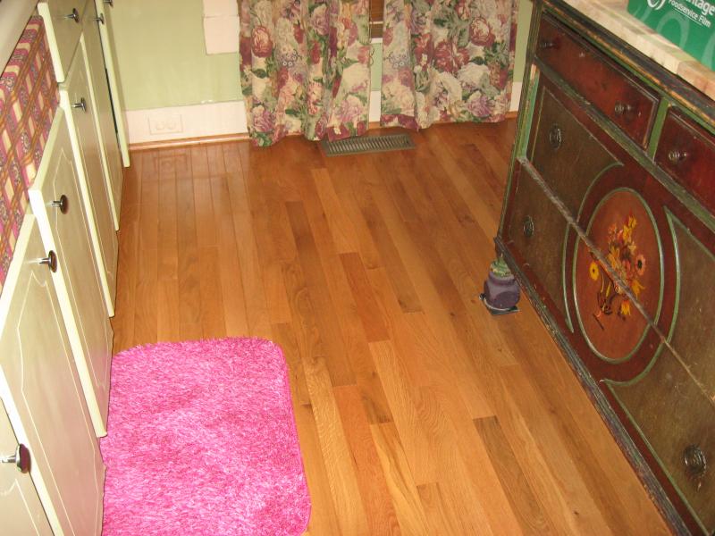 Pergo MAX Butterscotch Oak 3-in W x 3/8-in T x Wirebrushed Engineered ...