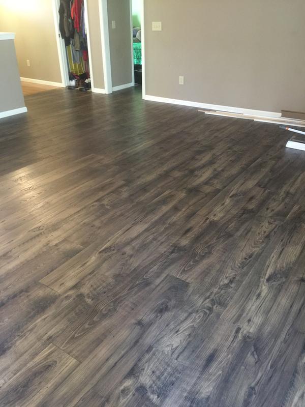 Best Laminate Flooring - Pros 