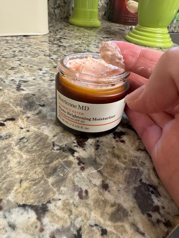 glutathione and uric acid Perricone MD Vitamin C Ester Collection